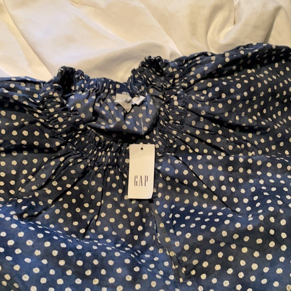 Polka dot top. Great for casual wear. - Picture 3 of 3